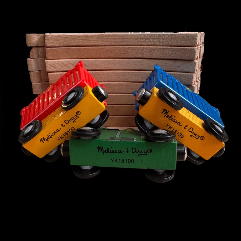 🛍️2/$15 Melissa & Doug Circus Train Playset with Wooden Tracks - Picture 5 of 8